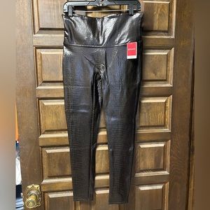 SPANX LEGGINGS- CROC FAUX LEATHER